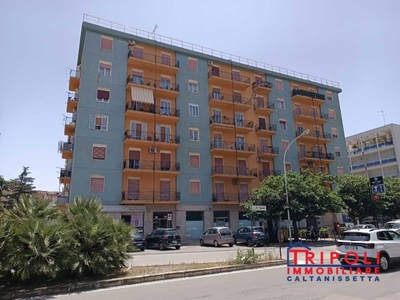 Appartamento in Vendita a Caltanissetta via filippo turati n114