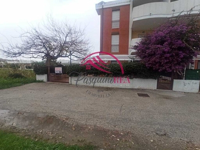 Casa Bi - Trifamiliare in Vendita a Monte Sant'Angelo