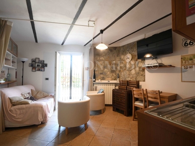 Appartamento in Vendita a Castelnuovo Magra Via salecello