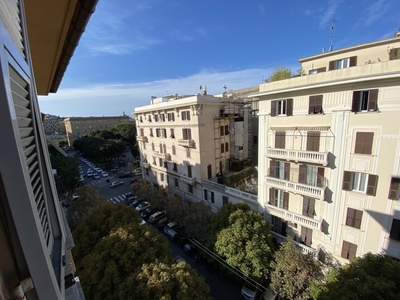 Appartamento in Vendita a Genova VIA G.B.D'ALBERTIS 1