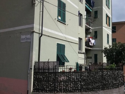 Appartamento in Vendita a Genova Via Giovanni revello 5