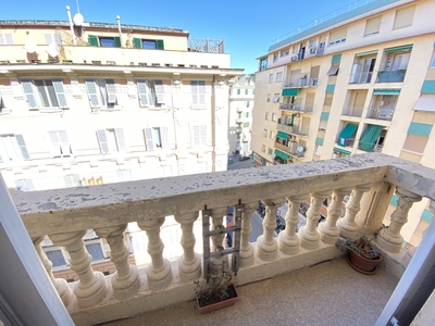 Appartamento in Vendita a Genova Via Maurizio Sacchi 2