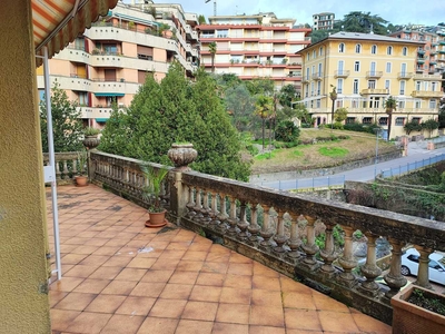 Appartamento in Vendita a Rapallo Via Aurelia Levante