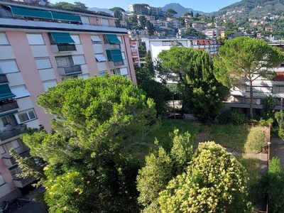 Appartamento in Vendita a Rapallo Via Fratelli Bandiera