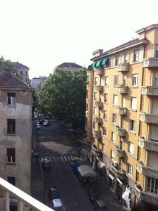 Appartamento in Vendita a Torino via F.lli Carle