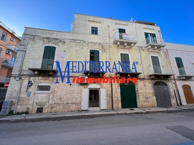 Appartamento in Via Dottor Loiodice 5, Ruvo di Puglia, 5 locali, 80 m²