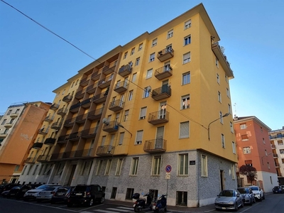 Appartamento in Via Garlanda, Biella, 5 locali, 1 bagno, 113 m²