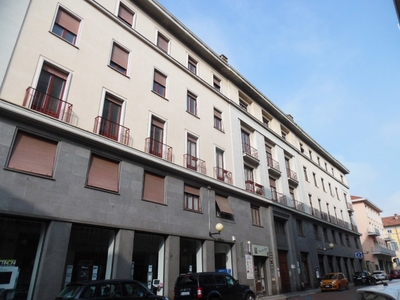 Appartamento in Via Losana 13, Biella, 5 locali, 2 bagni, 170 m²