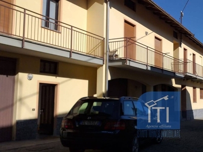 Appartamento in Via Monte Cucco, Occhieppo Inferiore, 5 locali, 85 m²