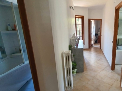 Appartamento in Via Roma, Monteforte Irpino, 7 locali, 2 bagni, 115 m²