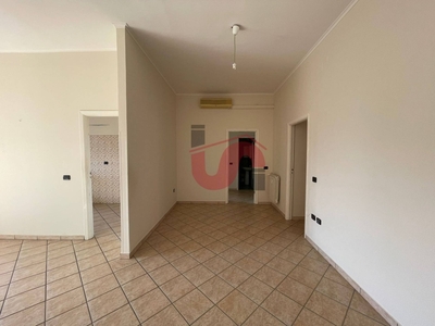 Appartamento in Via Tommaso Rossi, Benevento, 7 locali, 3 bagni