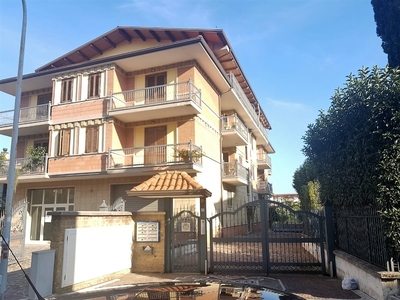 Appartamento in Via Turati, San Giorgio del Sannio, 5 locali, 2 bagni