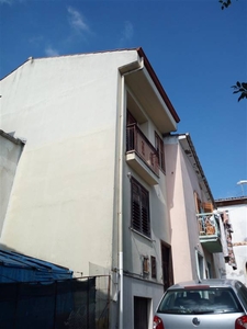 Appartamento indipendente in Picarelli in zona Picarelli a Avellino