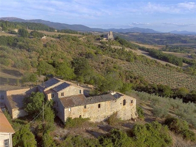 Azienda agricola in Vendita a Gualdo Cattaneo Voc. Montenero