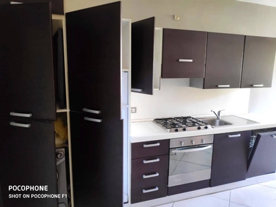 Bilocale a Polpenazze del Garda, 1 bagno, posto auto, arredato, 40 m²