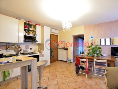 Bilocale in Piazza Alpini, Sorisole, 1 bagno, garage, 55 m², 2° piano