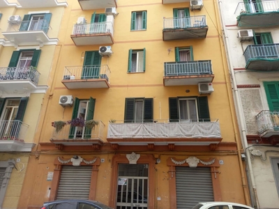 Bilocale in Via Piave 12, Bari, 1 bagno, arredato, 57 m², 2° piano