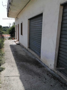 Box - Garage - Posto Auto in Affitto a Pontecorvo