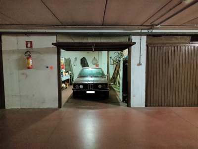 Box - Garage - Posto Auto in Vendita a Perugia Via Mozart