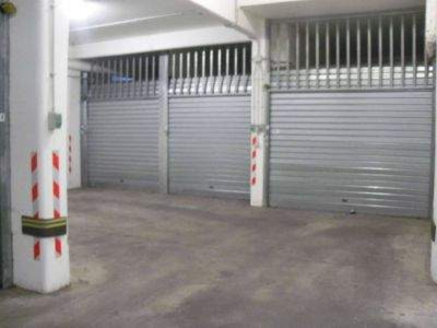Box - Garage - Posto Auto in Vendita a Roma Via Val Seriana