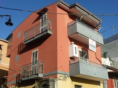 Casa Bi - Trifamiliare in Vendita a Somma Vesuviana CENTRALE