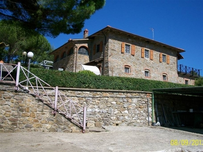Casa colonica a Civitella in Val di Chiana, 10 locali, 4 bagni, 650 m²