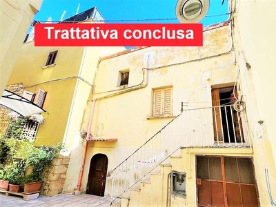 Casa indipendente a Cellamare, 3 locali, 1 bagno, 57 m², 1° piano