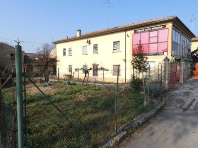 Casa indipendente in Vendita a Alfonsine XXV luglio