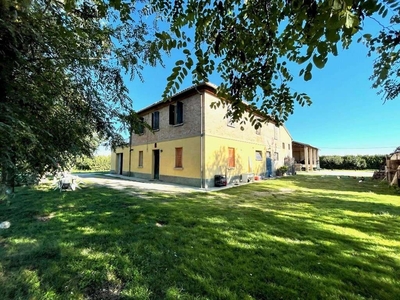Casa indipendente in Vendita a Castel Bolognese Via Emilia Ponente