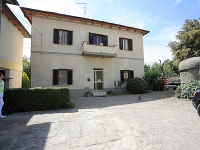 Casa indipendente in Vendita a Castiglion Fiorentino Via Adua