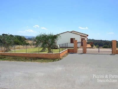 Casa indipendente in Vendita a Castiglione del Lago Località Frattavecchia