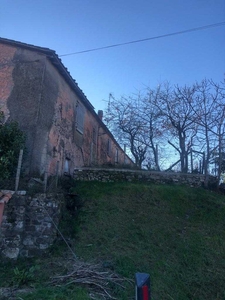 Casa indipendente in Vendita a Fosdinovo Via isolone