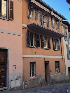 Casa indipendente in vendita a Lecco