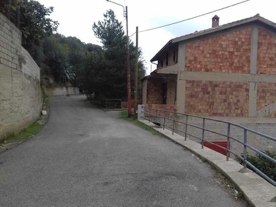 Casa indipendente in Vendita a San Giorgio Albanese via San Francesco