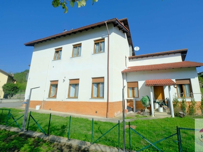 Casa indipendente in Vendita a Sassello Localita' Maddalena