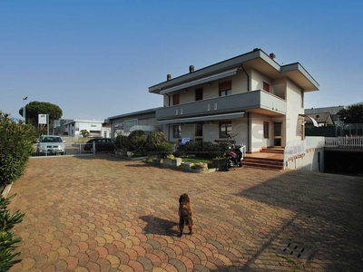 Casa indipendente in Vendita a Trissino Via Vicenza