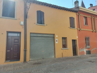 Casa indipendente in Via Case di Dozza 15, Imola, 5 locali, con box