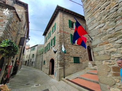 Casa indipendente in Via Costarella, Civitella in Val di Chiana