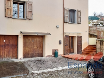 Casa semindipendente in Via I Maggio, Alto Reno Terme, 9 locali