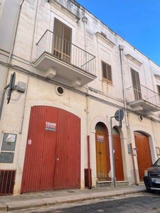 Casa indipendente in Via N. Sauro 35, Mola di Bari, 2 locali, 1 bagno