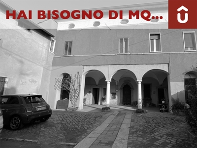 Casa semindipendente a Brescia, 8 locali, 2 bagni, garage, 379 m²