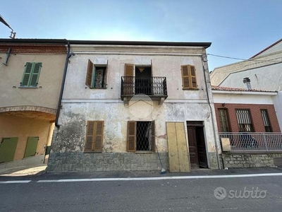 CASA SEMINDIPENDENTE A CASORZO