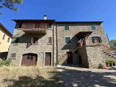 Casa semindipendente a Cortona, 2 locali, 2 bagni, arredato, 167 m²