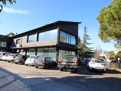 Laboratorio in Affitto a Forlì