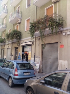Locale commerciale in Affitto a Bari Via Nizza 79