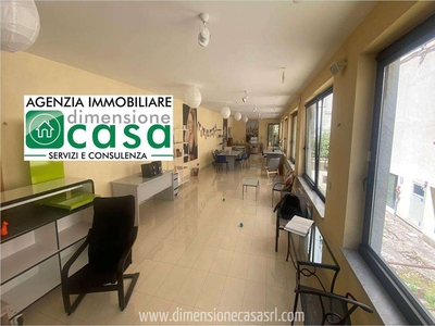 Locale commerciale in Affitto a Caltanissetta