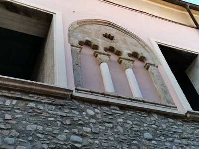 Palazzo in Via Erik Mutarelli, Benevento, 18 locali, 8 bagni, con box