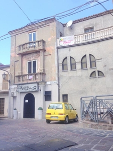 Palazzo - Stabile in Vendita a Mandatoriccio Via Umberto 1