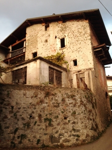 Porzione di casa in Vendita a Marcheno via aleno