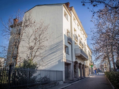 Quadrilocale in Via Bergamo 1, Stezzano, 1 bagno, 125 m², 1° piano